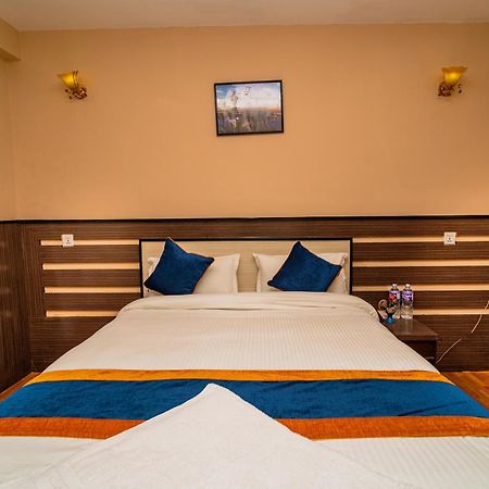 Karma Travellers Home Kathmandu Bagian luar foto