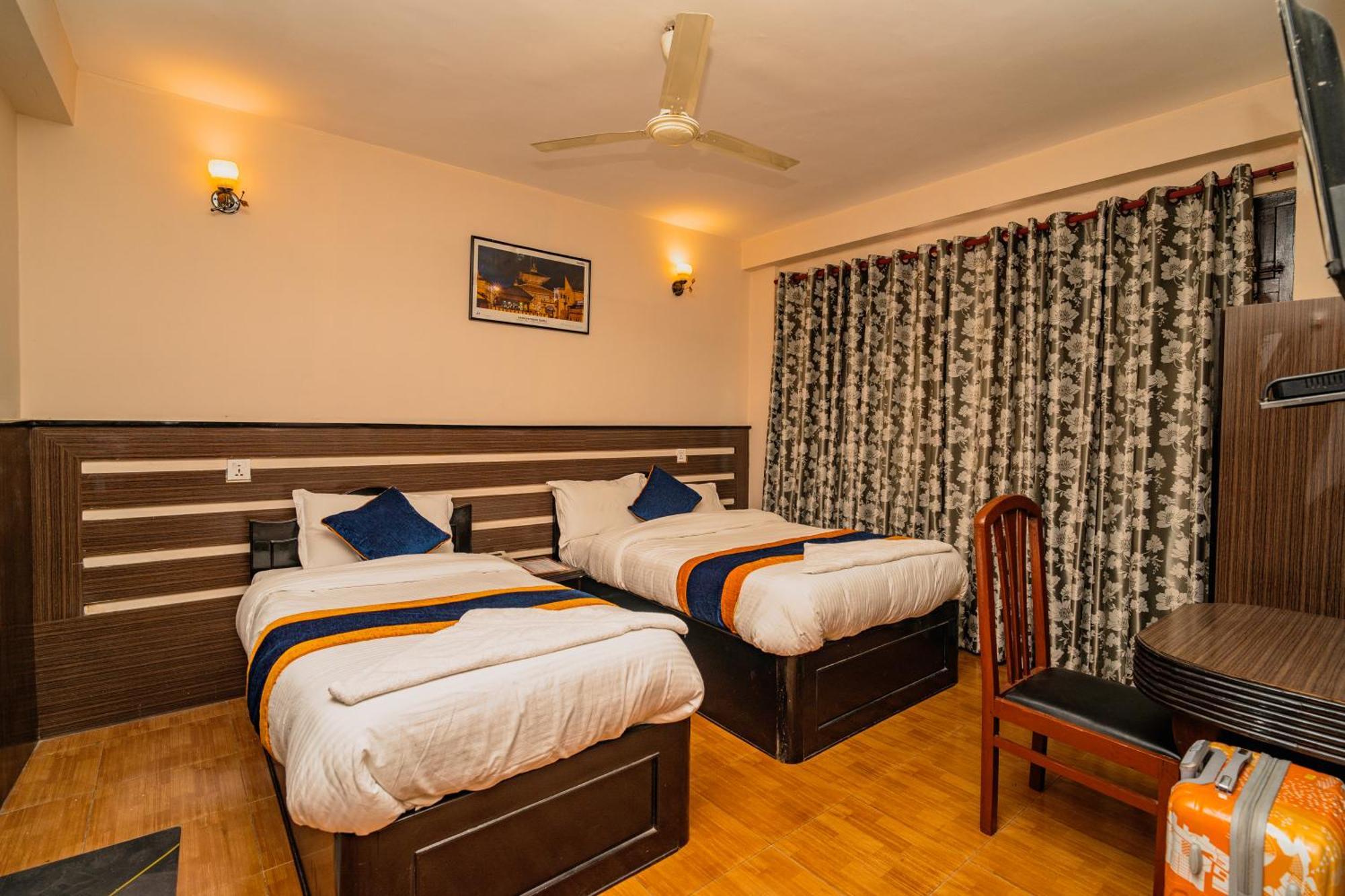 Karma Travellers Home Kathmandu Bagian luar foto