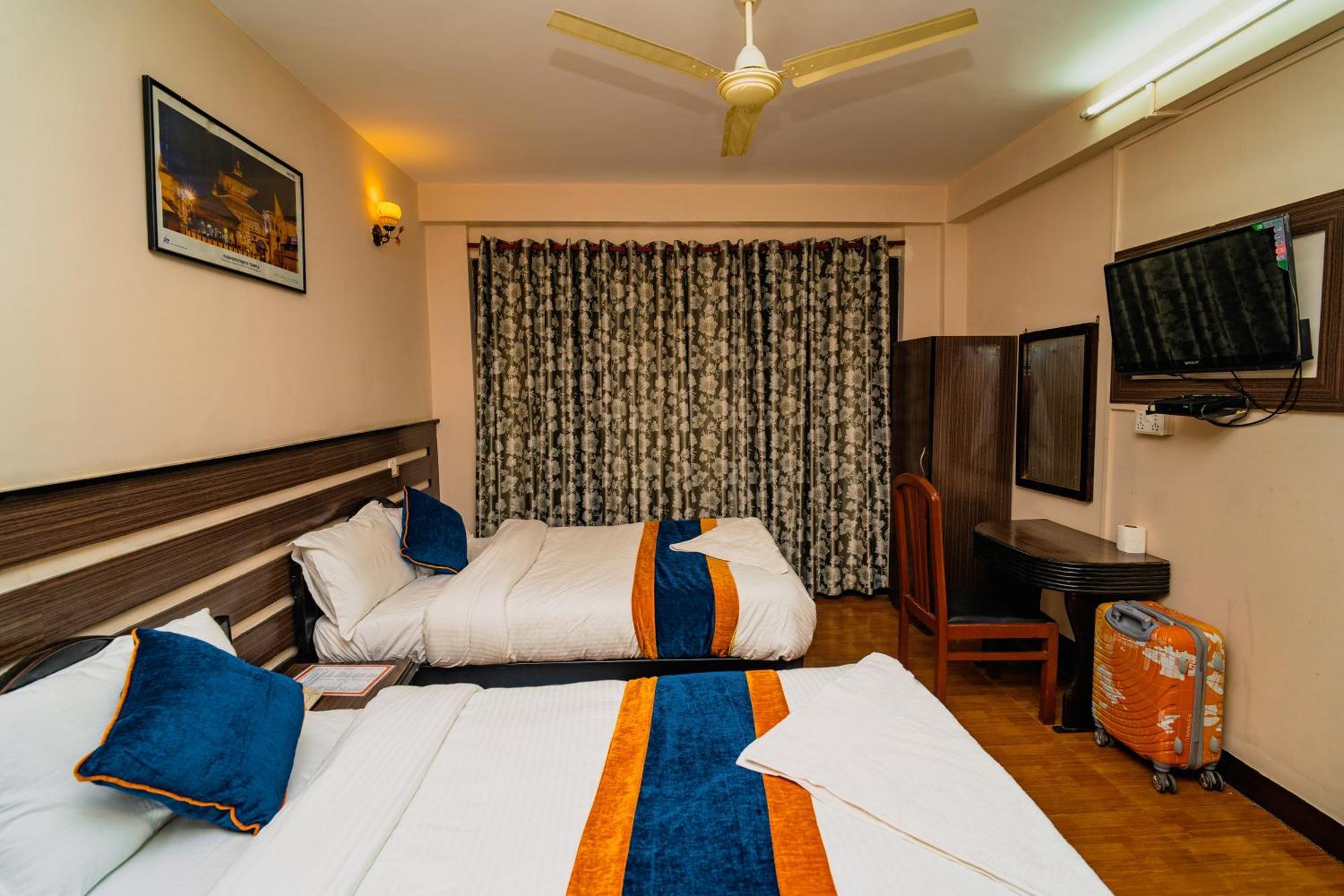 Karma Travellers Home Kathmandu Bagian luar foto