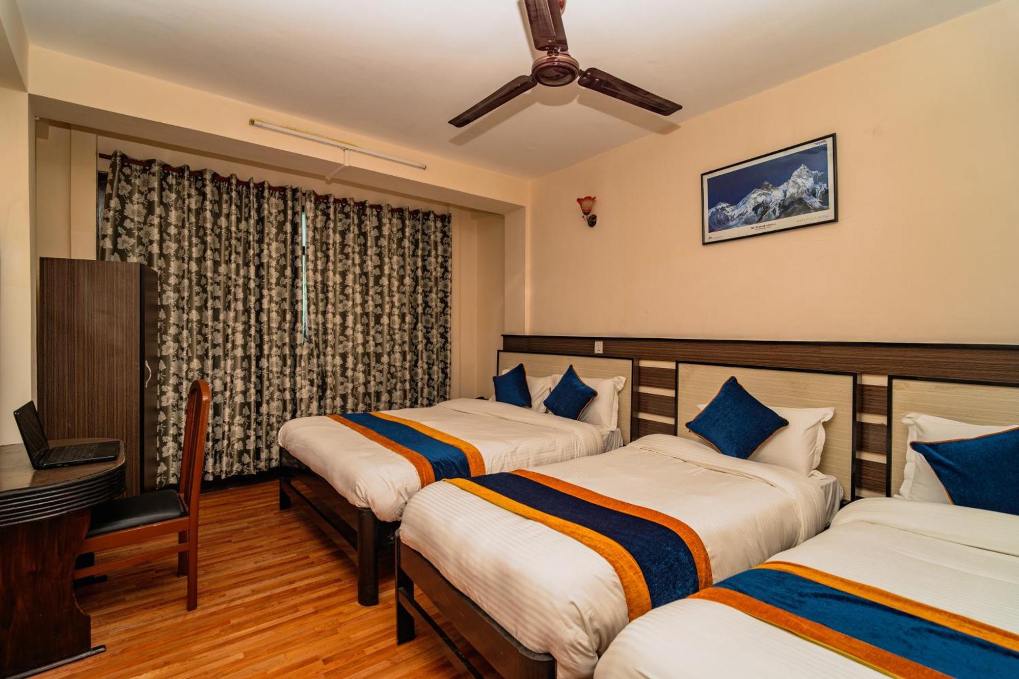 Karma Travellers Home Kathmandu Bagian luar foto