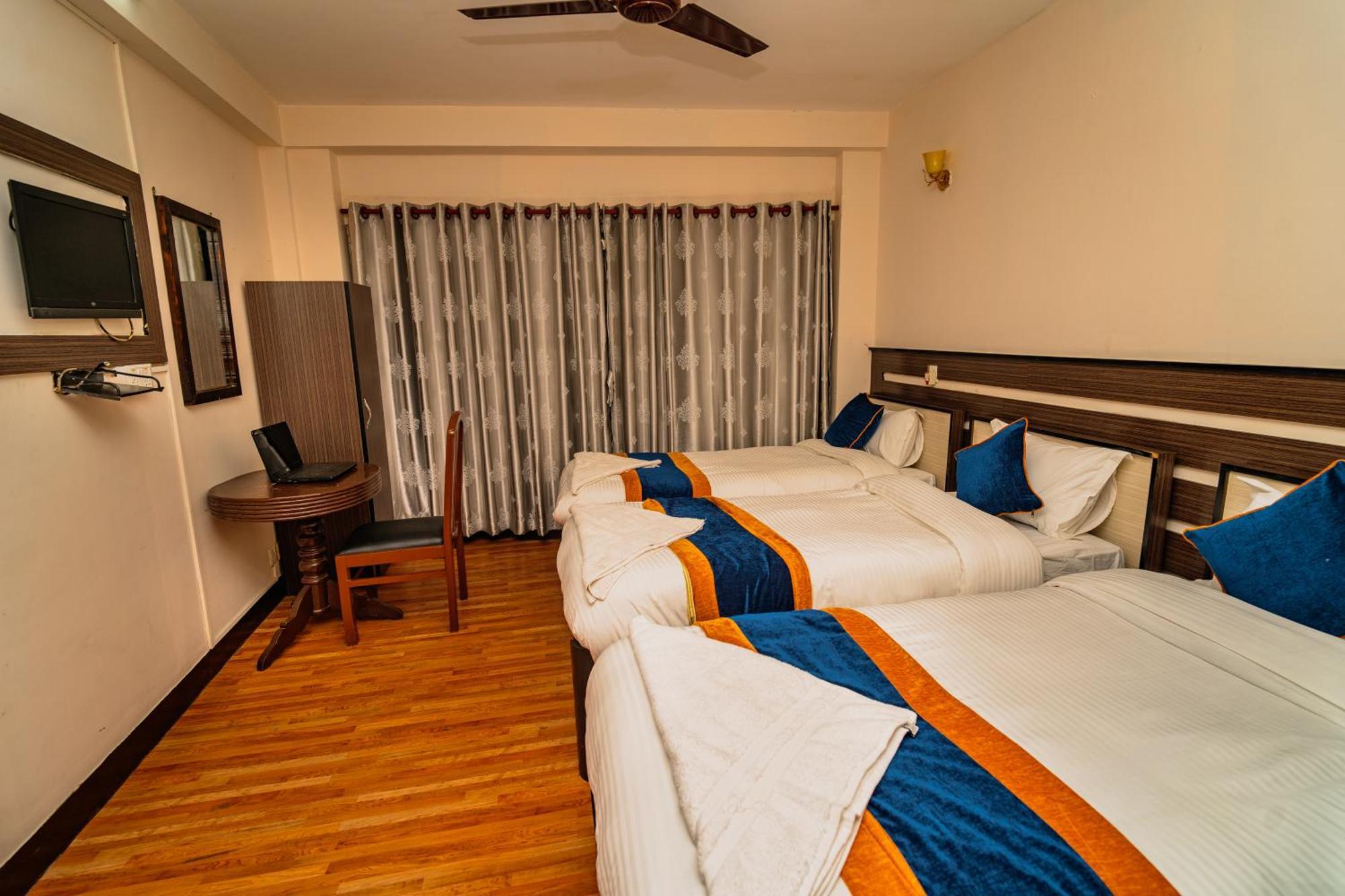 Karma Travellers Home Kathmandu Bagian luar foto