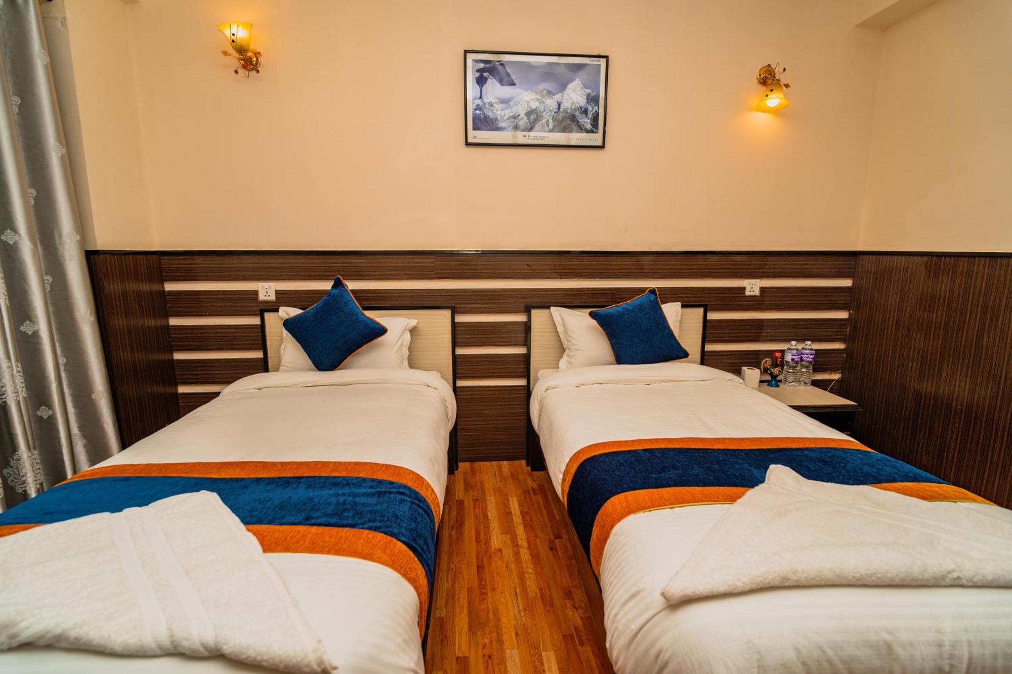 Karma Travellers Home Kathmandu Bagian luar foto