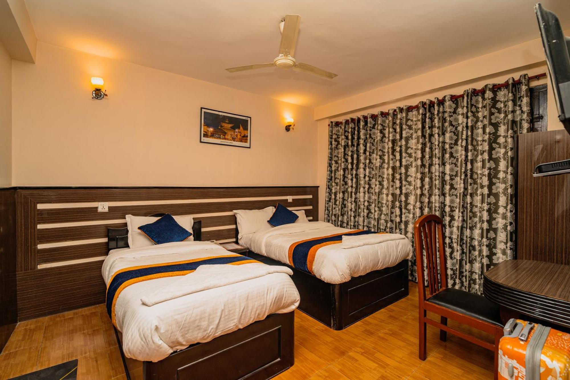Karma Travellers Home Kathmandu Bagian luar foto
