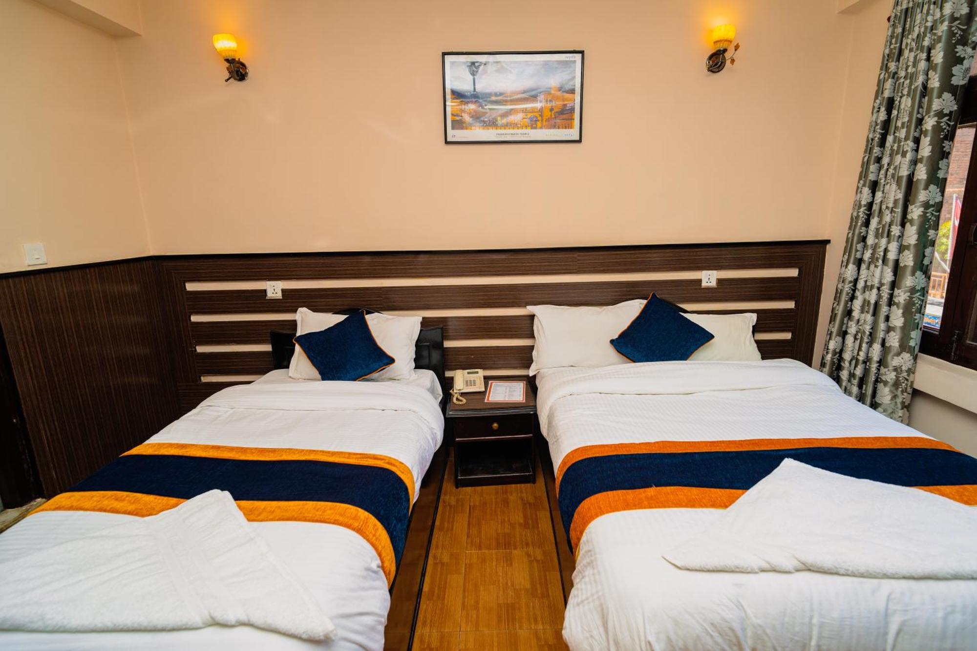Karma Travellers Home Kathmandu Bagian luar foto
